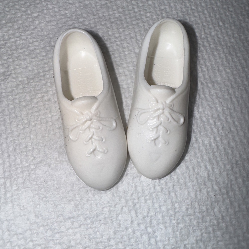 VINTAGE Barbie/Ken‎ Tennis Shoes White